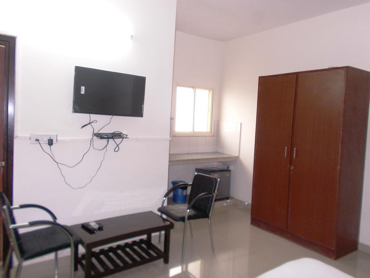 The Radiance Suites And Apartment New Delhi Extérieur photo