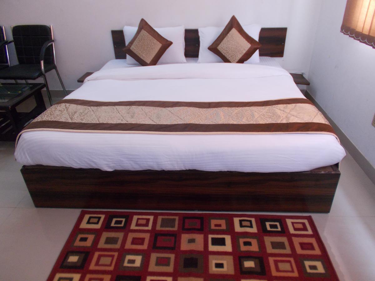 The Radiance Suites And Apartment New Delhi Extérieur photo