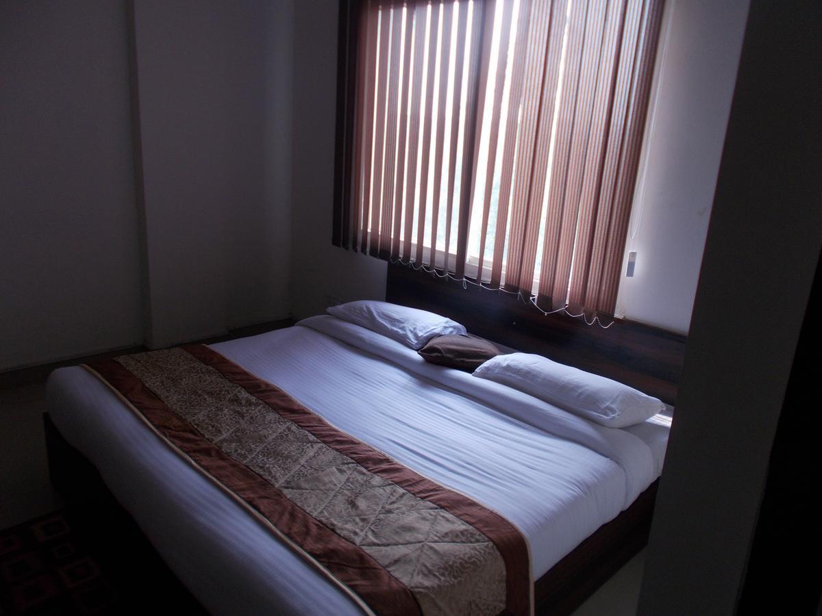 The Radiance Suites And Apartment New Delhi Extérieur photo