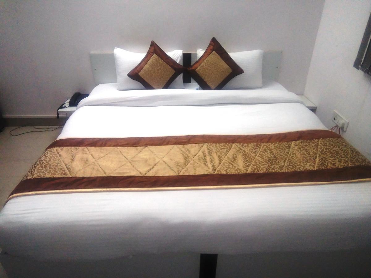 The Radiance Suites And Apartment New Delhi Extérieur photo