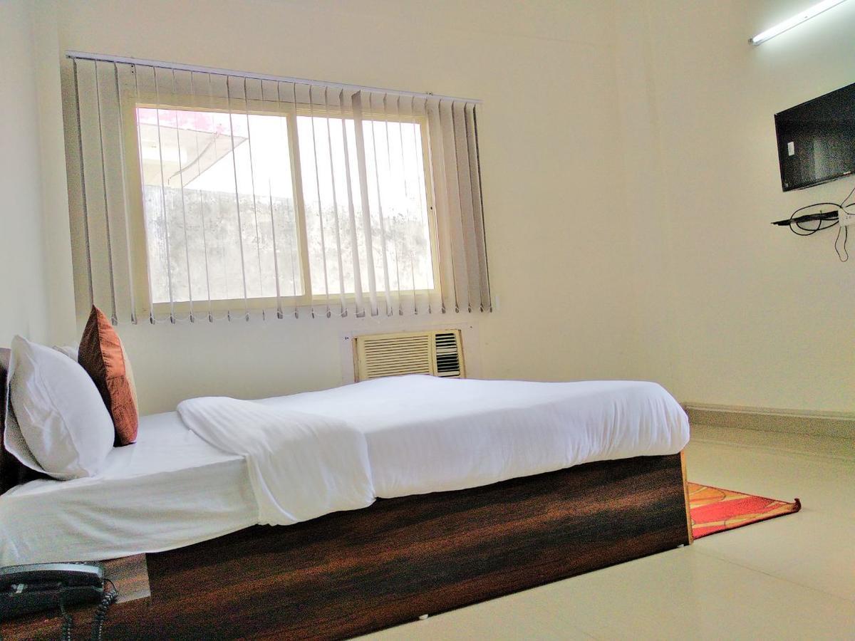 The Radiance Suites And Apartment New Delhi Extérieur photo