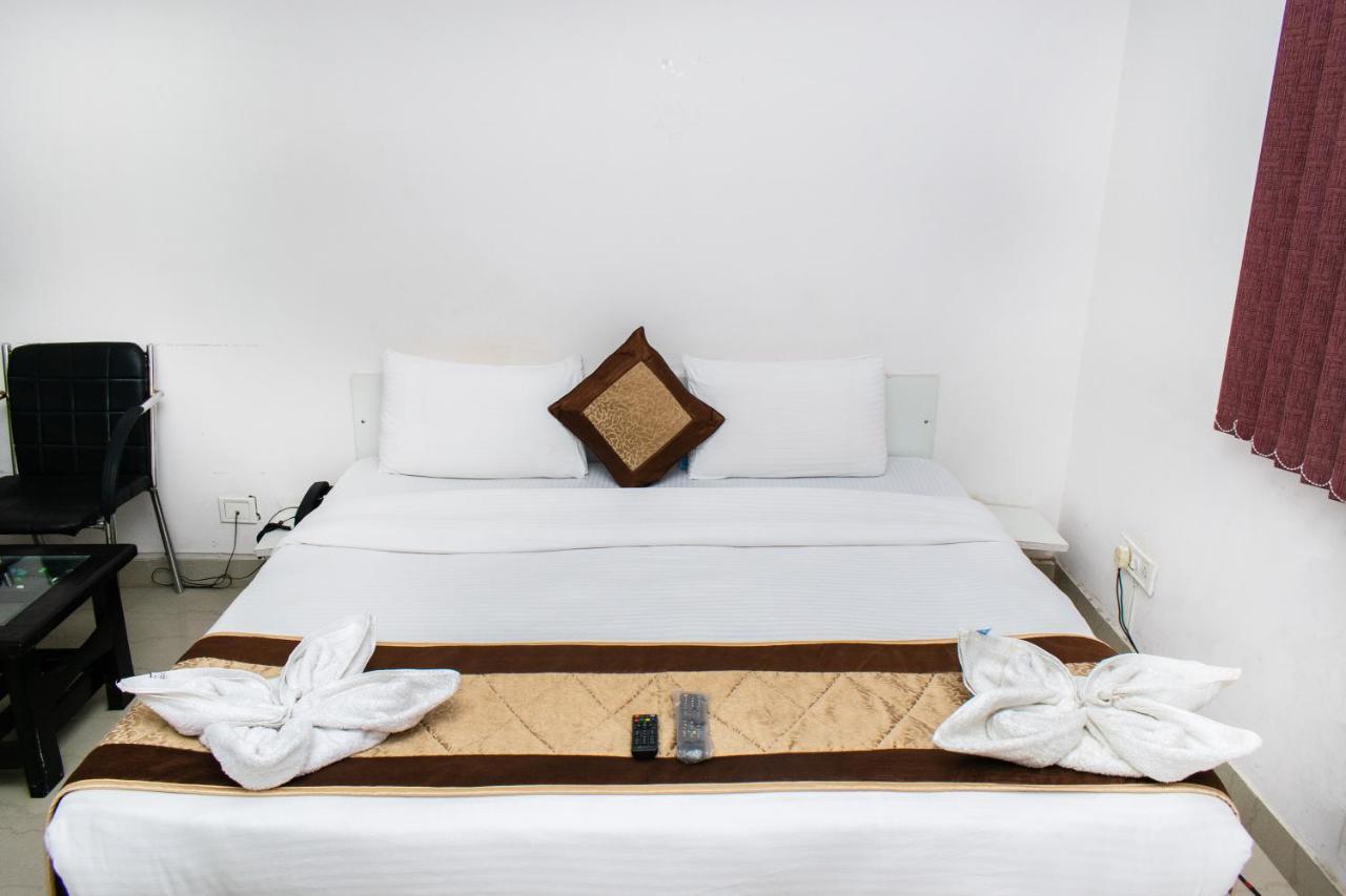 The Radiance Suites And Apartment New Delhi Extérieur photo