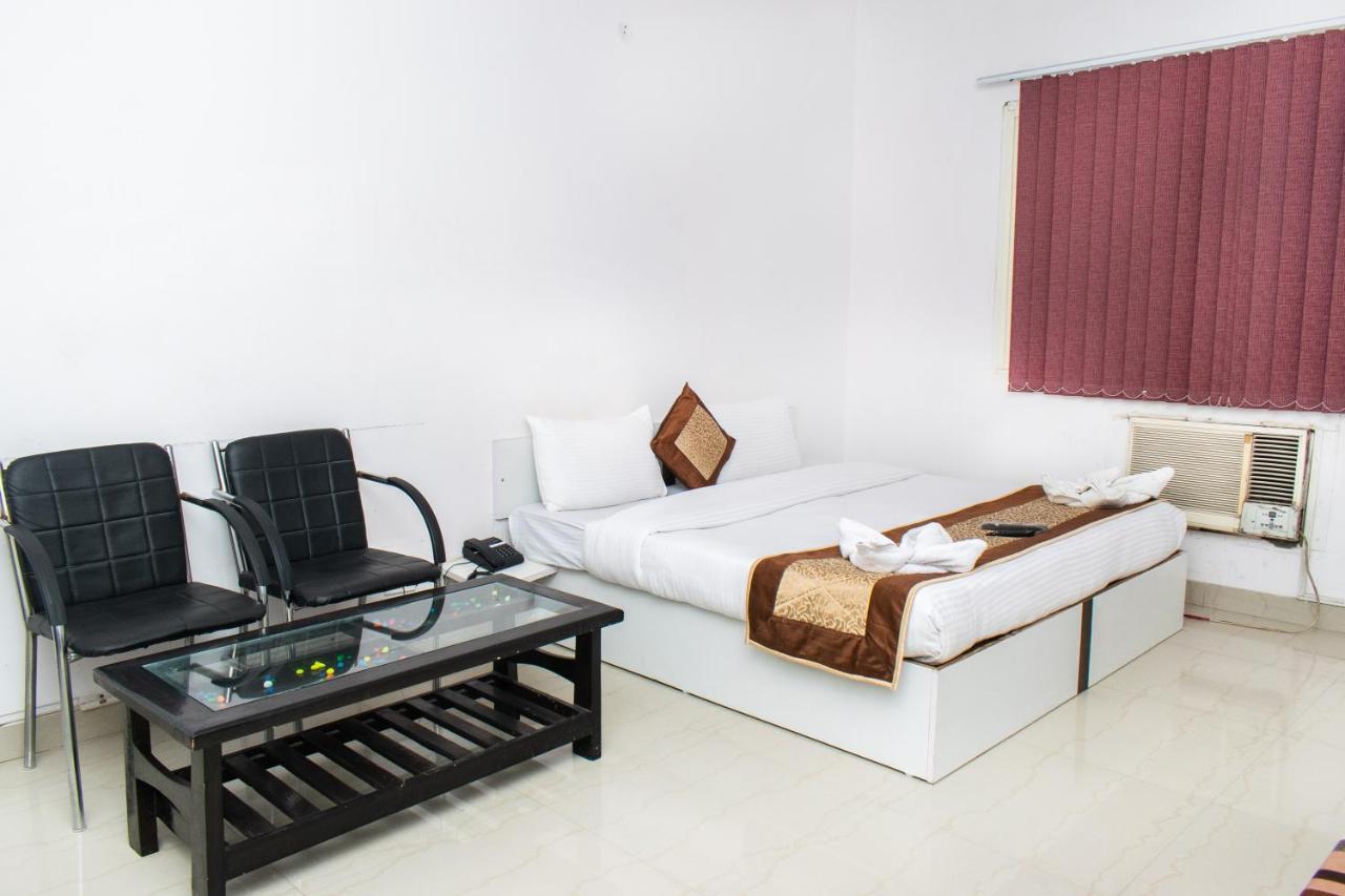 The Radiance Suites And Apartment New Delhi Extérieur photo